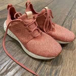 New Balance Coral tennis shoes